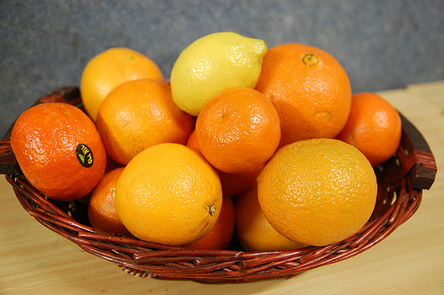 Оранжево-желтый фруктовый сезон